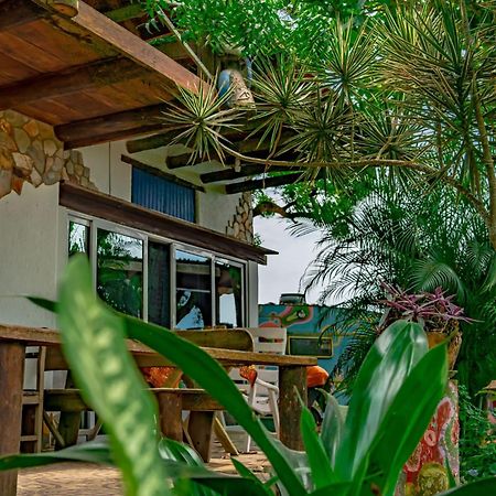 Kokrobite Gardens Restaurant And Guest House Ngoại thất bức ảnh